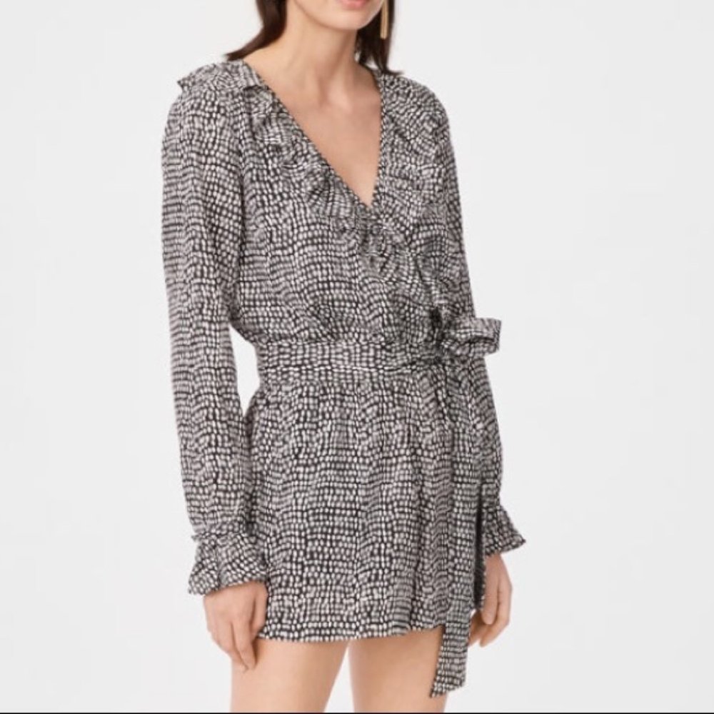 Club Monaco Romper Size 4